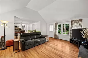 25 Arbor Way, Taunton, MA 02780 - Photo 10