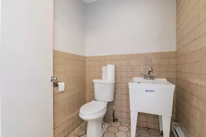 248 Laconia St, Springfield, MA 01129 - Photo 4