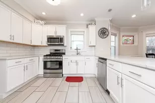 30 Larchmont St, Boston, MA 02124 - Photo 4