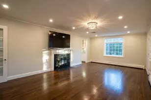 40 Puddingstone Ln, Newton, MA 02459 - Photo 10