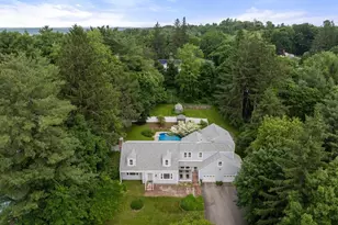 6 Newton Pl, Sturbridge, MA 01566 - Photo 2