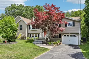 4 Carmel Dr, Billerica, MA 01862 - Photo 10
