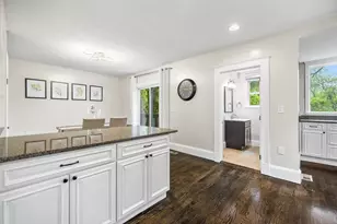 98 Rock Glen Rd, Medford, MA 02155 - Photo 10