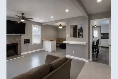 4 Linden Ct, New Bedford, MA 02740 - Photo 2
