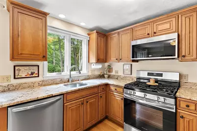 8 Donato Drive, Franklin, MA 02038 - Photo 12