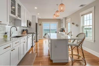 876 Shirley St #2, Winthrop, MA 02152 - Photo 2