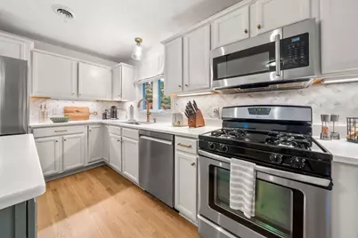 22 Edgewater Dr, Plymouth, MA 02360 - Photo 4