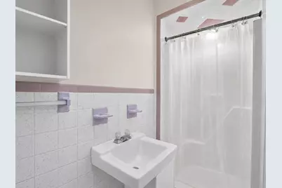 16A Felton, Woburn, MA 01801 - Photo 18