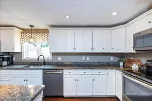 96 Ash St, Danvers, MA 01923 - Photo 14