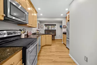 21 Concord Ln #21, Uxbridge, MA 01569 - Photo 6