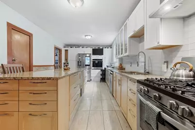 196-196A Hamilton St, Boston, MA 02122 - Photo 8