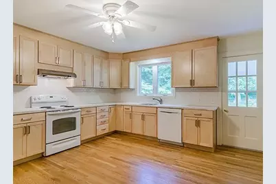 303 Mill Street #303, Belmont, MA 02478 - Photo 6