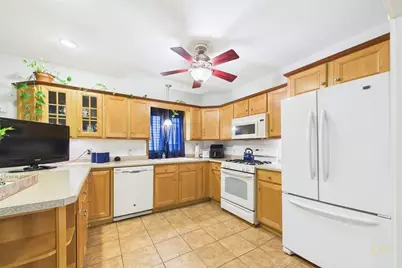 551 Union St, New Bedford, MA 02740 - Photo 10