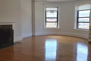924 Beacon St, Boston, MA 02215 - Photo 2