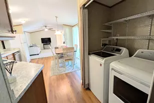 36 Presidential Cir, Warren, MA 01083 - Photo 12