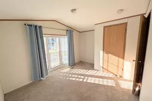 36 Presidential Cir, Warren, MA 01083 - Photo 18