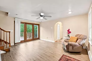 11 Elmwood Dr, Berkley, MA 02779 - Photo 22