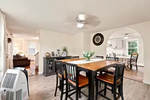 11 Elmwood Dr, Berkley, MA 02779 - Photo 8