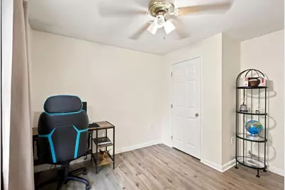 11 Elmwood Dr, Berkley, MA 02779 - Photo 20