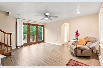 11 Elmwood Dr, Berkley, MA 02779 - Photo 24