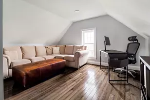 31 Henry St, Medford, MA 02155 - Photo 12
