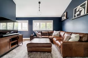 31 Henry St, Medford, MA 02155 - Photo 4