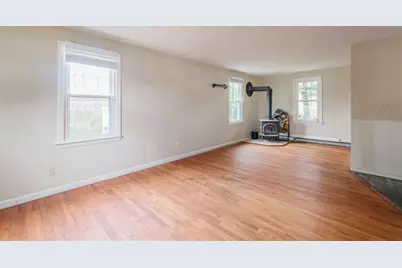 83 Beach St, Plymouth, MA 02360 - Photo 16