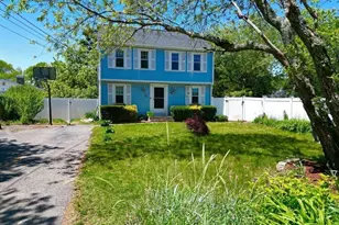 83 Beach St, Plymouth, MA 02360 - Photo 1