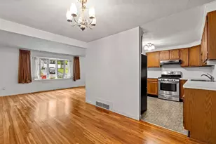 10 Pine Rd, Beverly, MA 01915 - Photo 10