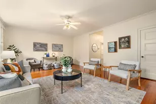 7 Regent Cir, Brookline, MA 02445 - Photo 8