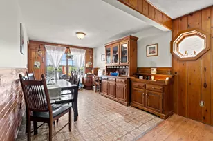 25 Beacon St, Amesbury, MA 01913 - Photo 14