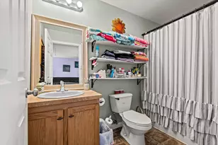 25 Beacon St, Amesbury, MA 01913 - Photo 28