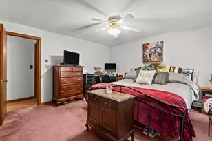 25 Beacon St, Amesbury, MA 01913 - Photo 18