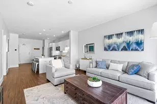 205 Maverick St, Boston, MA 02128 - Photo 10