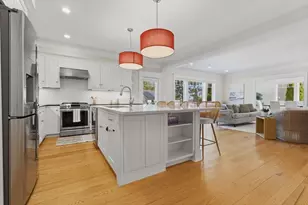4 Chapel St, Newburyport, MA 01950 - Photo 6