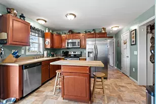 25R Beacon St, Amesbury, MA 01913 - Photo 32