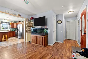25R Beacon St, Amesbury, MA 01913 - Photo 4