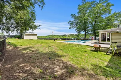 25R Beacon St, Amesbury, MA 01913 - Photo 4