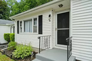 24 Helena St, Ludlow, MA 01056 - Photo 2
