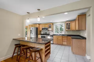 157 Russell St, Peabody, MA 01960 - Photo 4