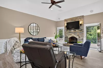 40 Frasier Ln, Tewksbury, MA 01876 - Photo 8