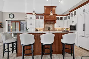 40 Frasier Ln, Tewksbury, MA 01876 - Photo 12