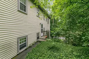 60 Vinton St, Melrose, MA 02176 - Photo 24