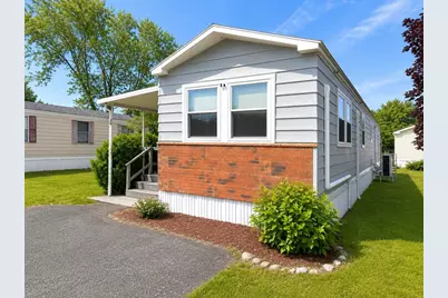 9 Madeline St, Wareham, MA 02538 - Photo 2