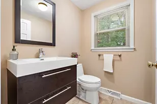39 Jackson Cir, Franklin, MA 02038 - Photo 16