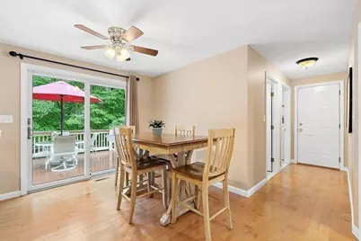 39 Jackson Cir, Franklin, MA 02038 - Photo 8