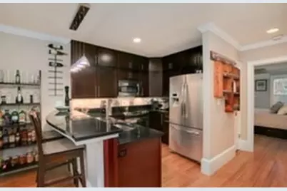 32 Rutland Sq #3, Boston, MA 02118 - Photo 4