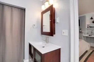 32 Rutland Sq, Boston, MA 02118 - Photo 18