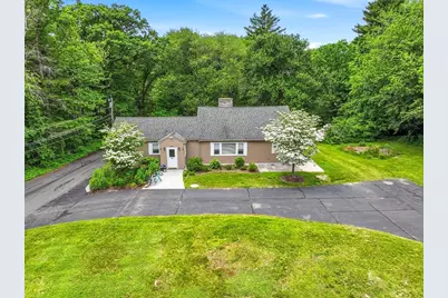 90 Glenview St, Upton, MA 01568 - Photo 2