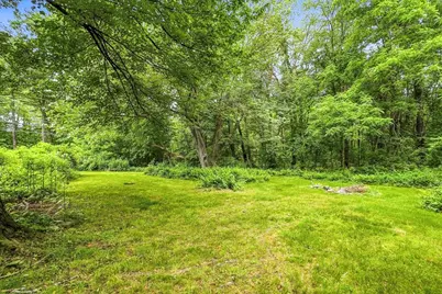 90 Glenview St, Upton, MA 01568 - Photo 34